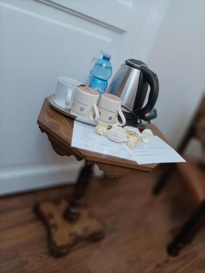 Ca Milene Bed And Breakfast Castellinaldo Bagian luar foto
